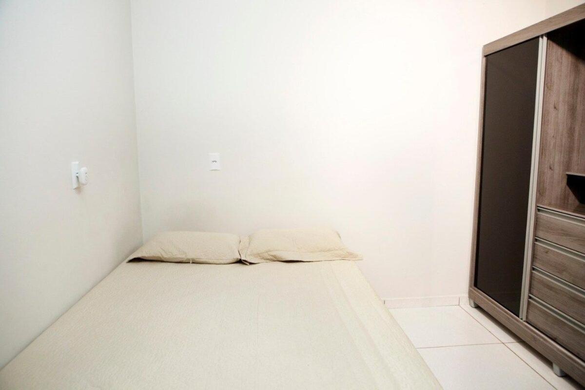 102-Flat-Espaco, Conforto. E Disso Que Voce Precisa! Anapolis Bagian luar foto